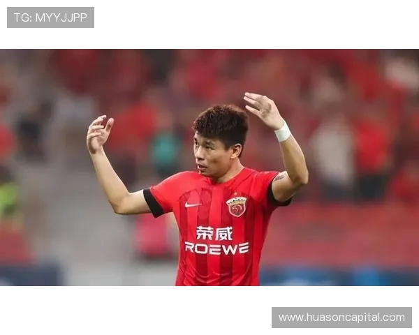 李帅坦言球队荣誉应归团队核心并表示将珍惜身披海港战袍出战的每一分钟 李帅坦言球队荣誉应归团队核心并表示将珍惜身披海港战袍出战的每一分钟