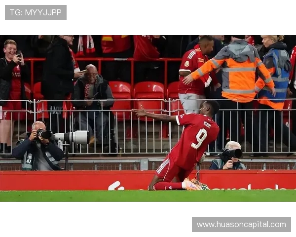 阿诺德缺阵右路失色萨拉赫失去锋翼利物浦进攻体系受阻