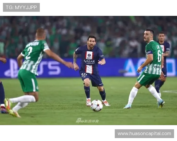 欧冠-姆巴佩点球破门!梅西缺阵 巴黎1-1本菲卡